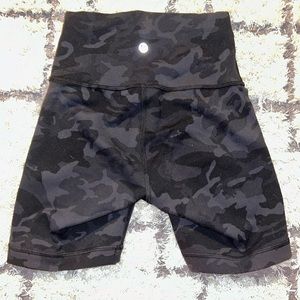 Lululemon Wunder Train Biker Shorts 6”